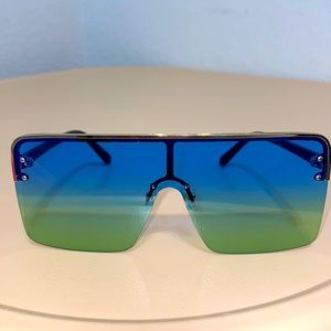 Blue & green sunset sunglasses